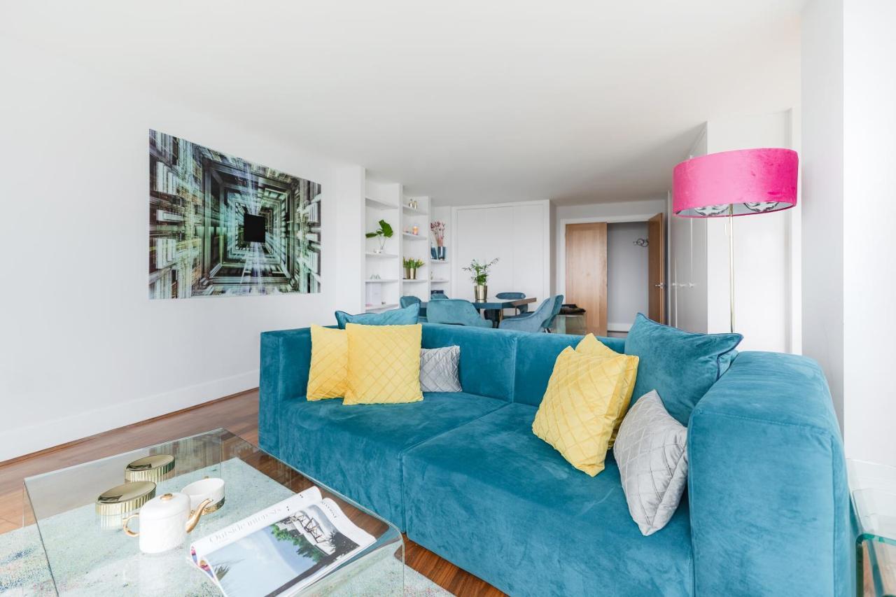 Best Thames View In Town! Large Luxxe Nomad Design Family Home London Exterior photo