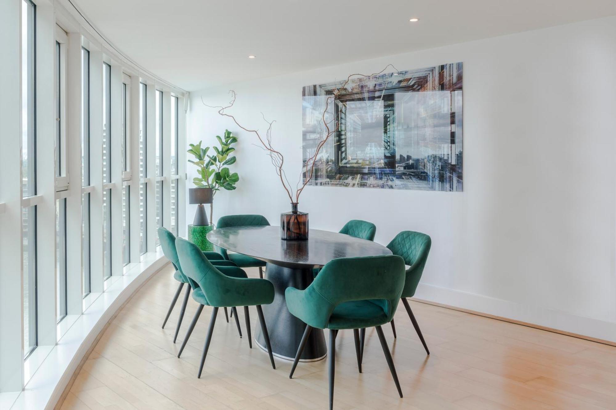 Best Thames View In Town! Large Luxxe Nomad Design Family Home London Room photo