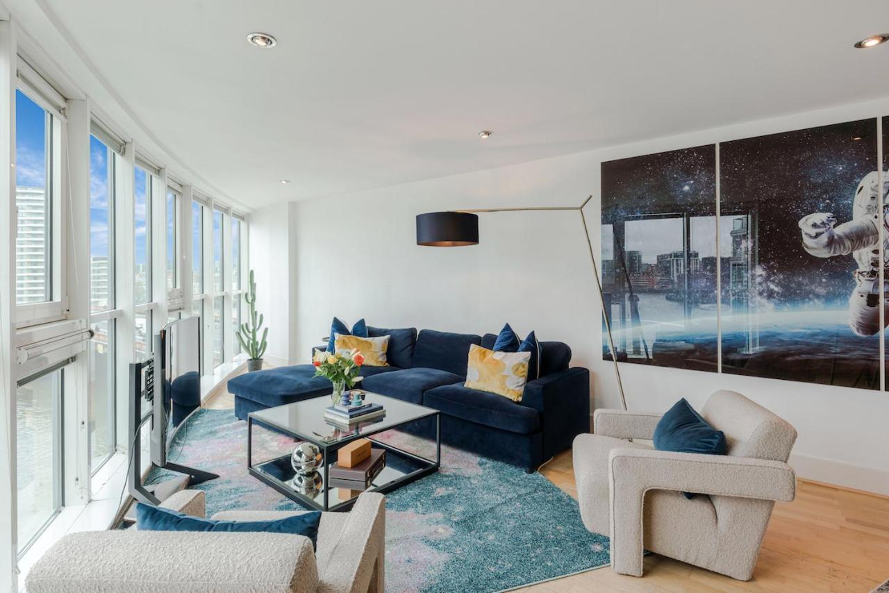Best Thames View In Town! Large Luxxe Nomad Design Family Home London Exterior photo