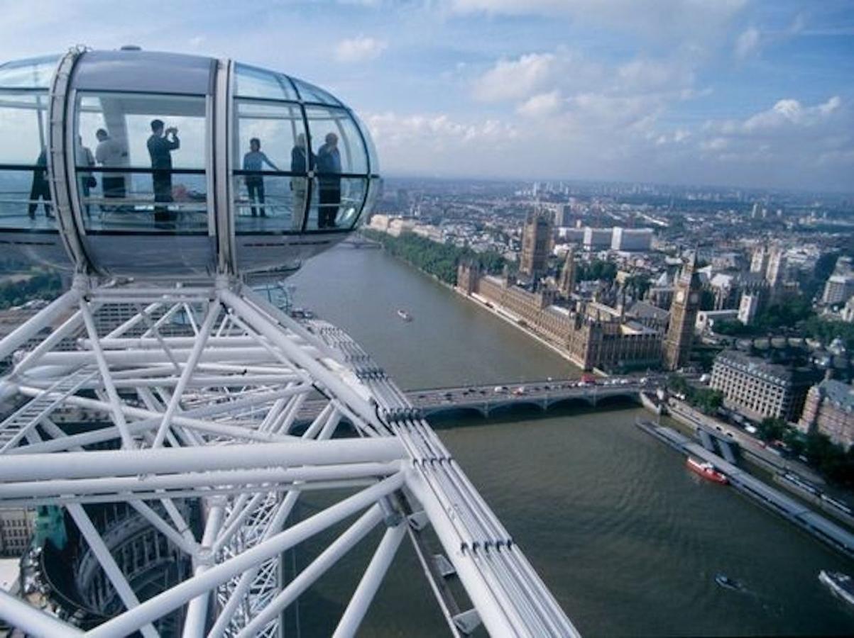 Best Thames View In Town! Large Luxxe Nomad Design Family Home London Exterior photo